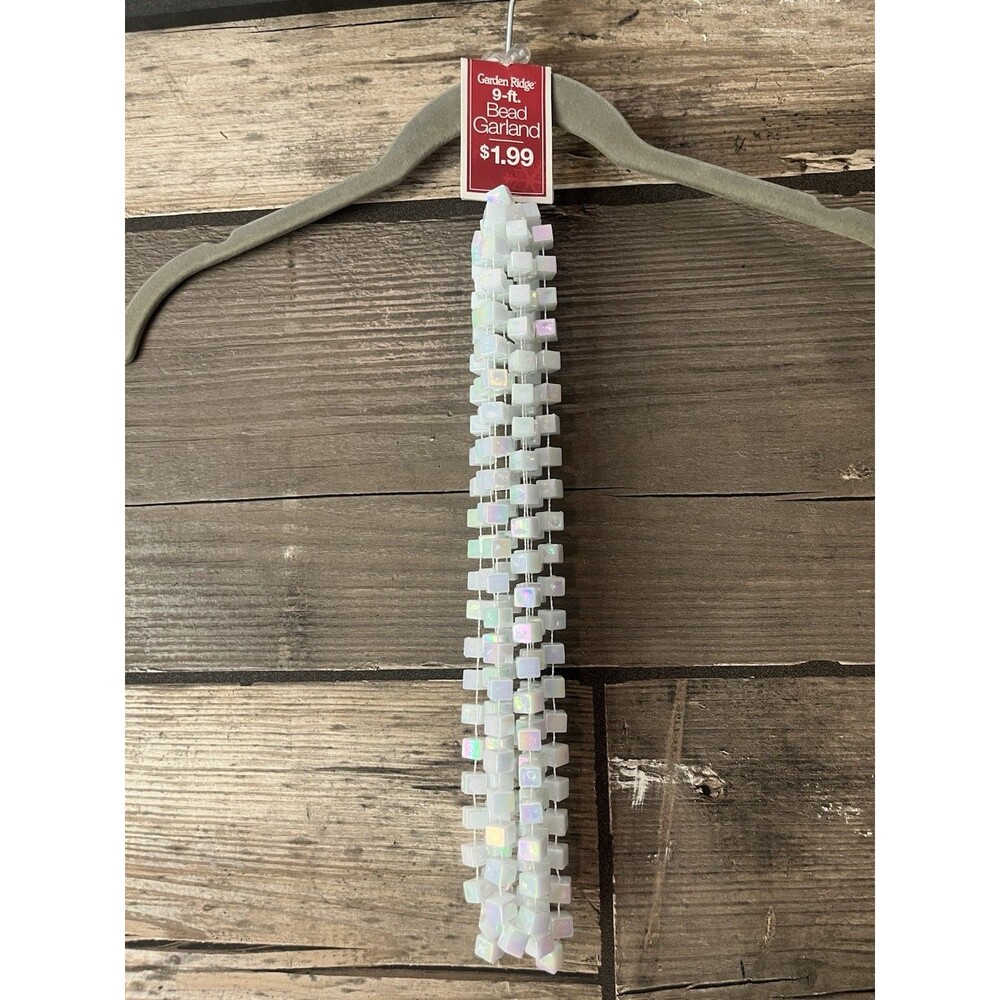 Vintage Garden Ridge Square Block 9 Feet Garland White